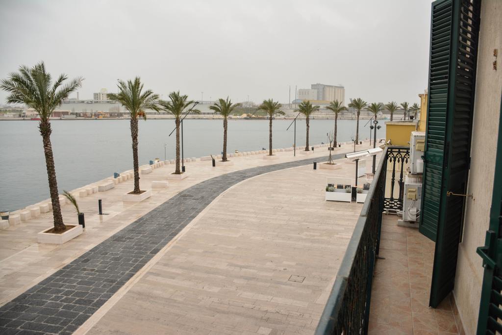برينديسي B&B Le Colonne المظهر الخارجي الصورة